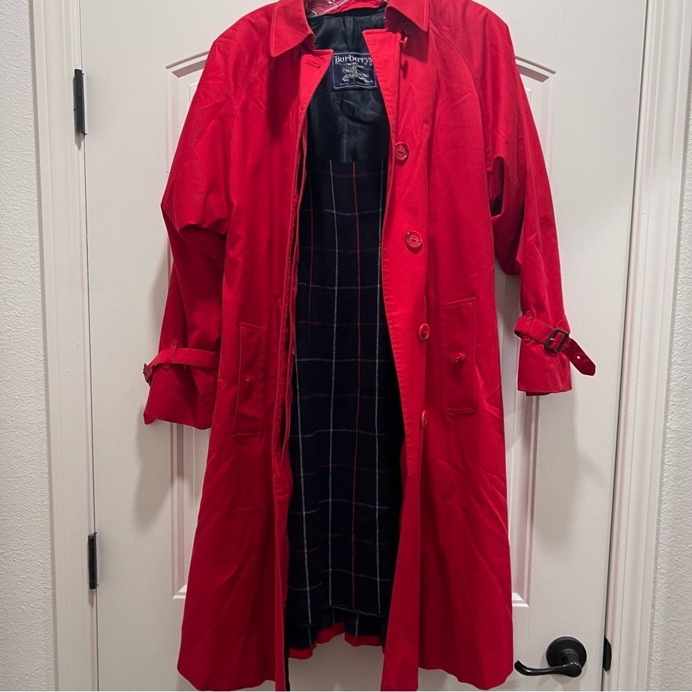 😻🇬🇧 Burberry Gorgeous Red Trench Coat with Removable Warm Liner & Tie Belt W8 - Picture 7 of 14